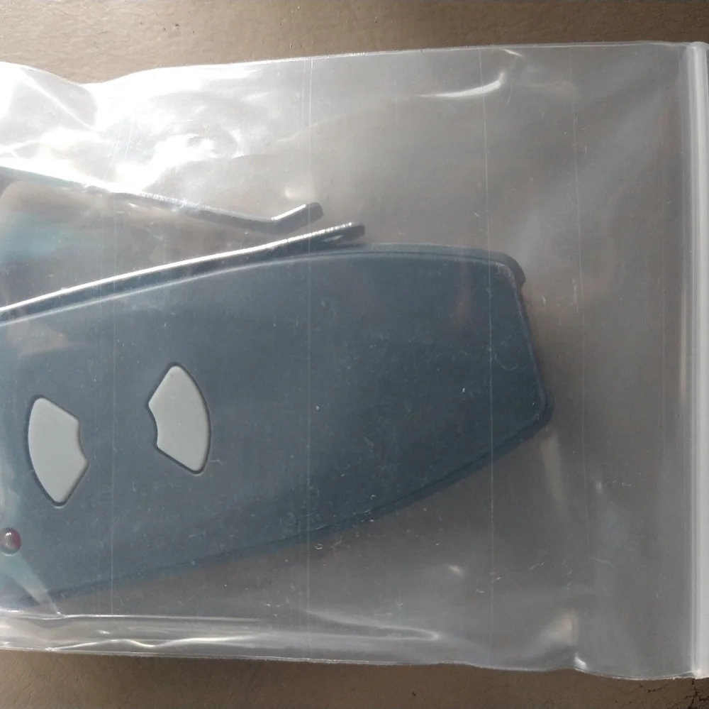 Marantec garage Remote Controller - Picture 2 of 2
